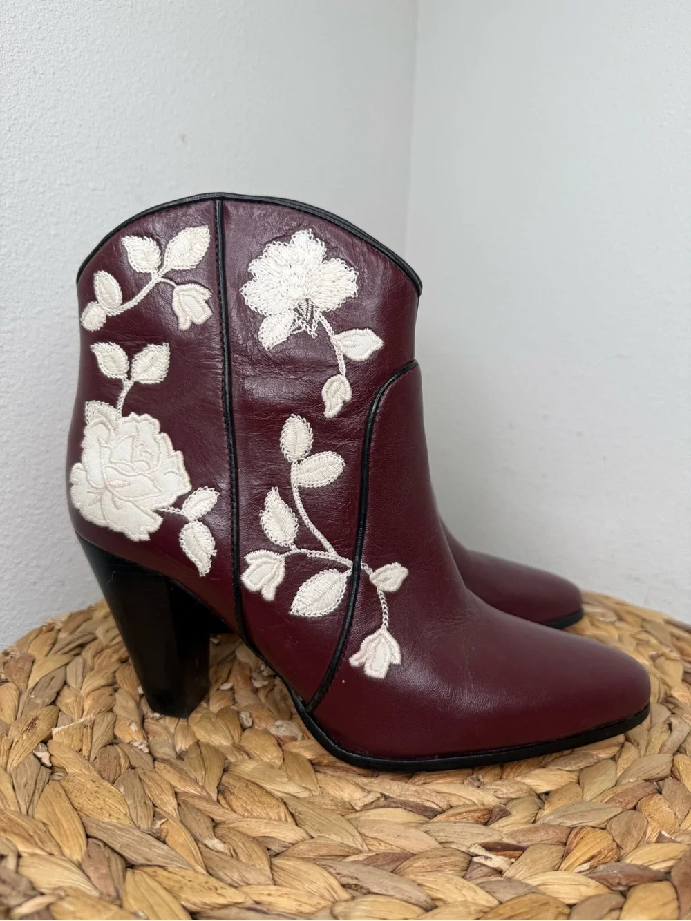 KATE SPADE NEW YORK Boot Dalton Boots Burgundy Leather White Floral Embroidery